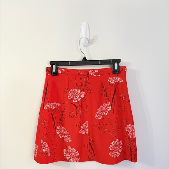 ARITZIA WILFRED Renee Red Floral Mini Skirt Womens Size 4 Contemporary Fall Chic - Picture 4 of 5